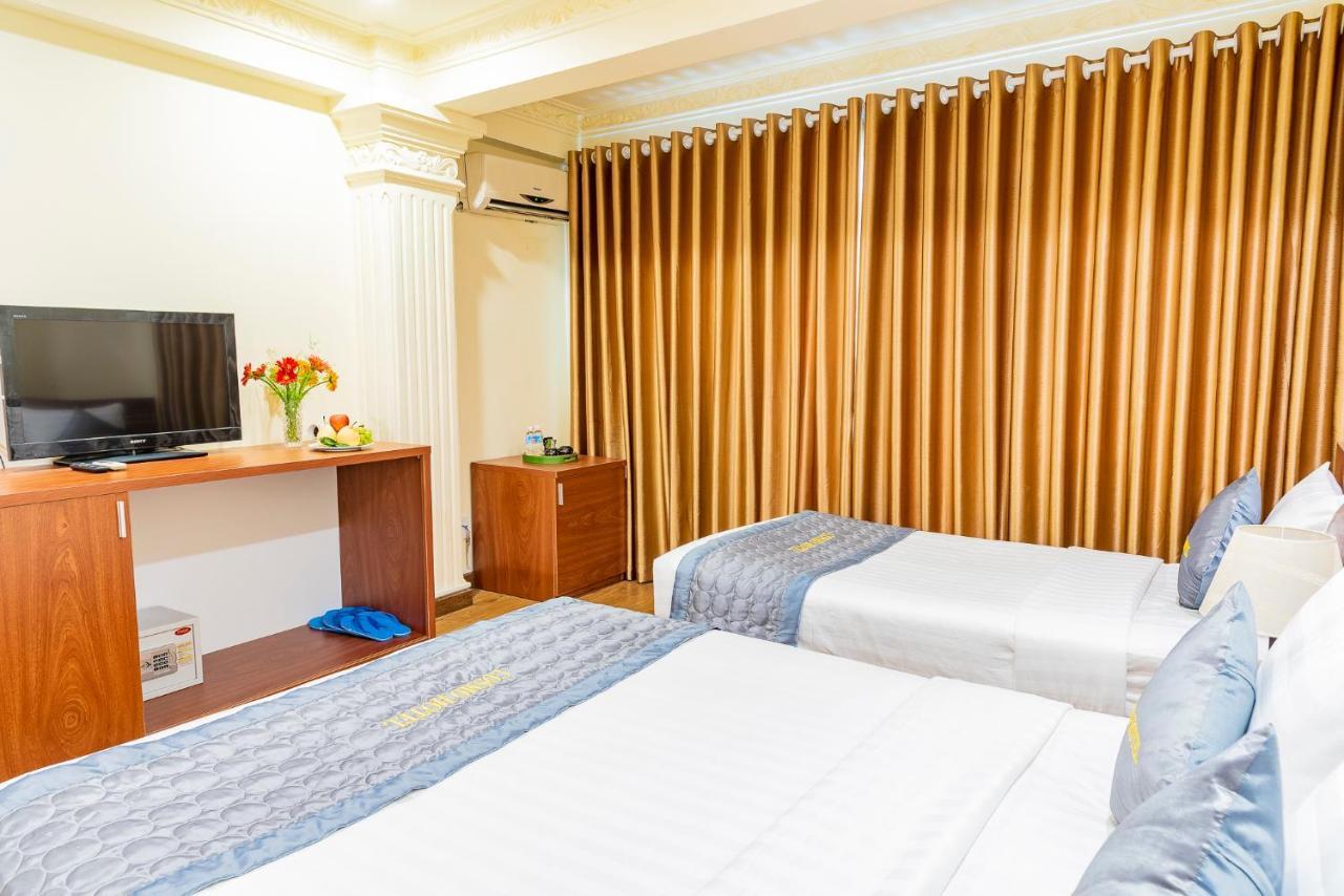 Cosmo Square Hotel Хошимин Экстерьер фото